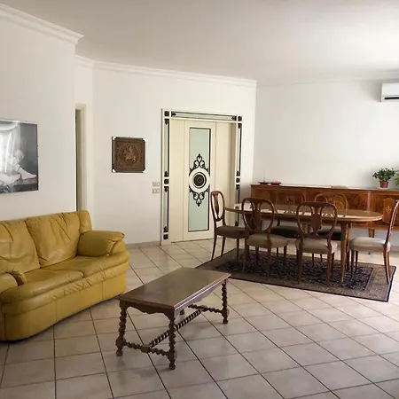 Casa Lombardi Apartment *
